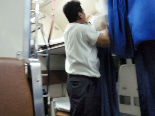 2時間ほどして、おじさんが来てベットメイキング〜。<br />