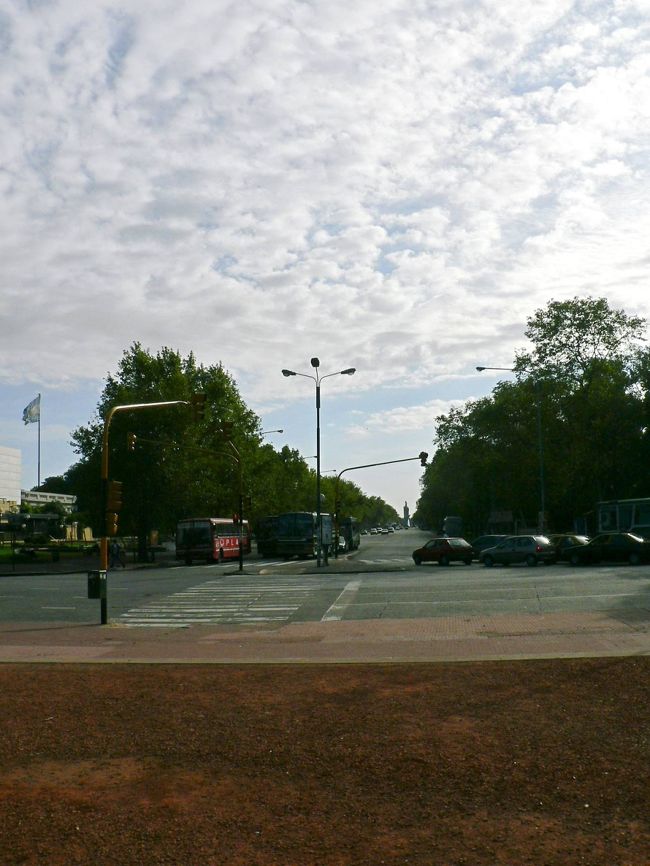 イタリア広場周辺の光景。<br /><br />