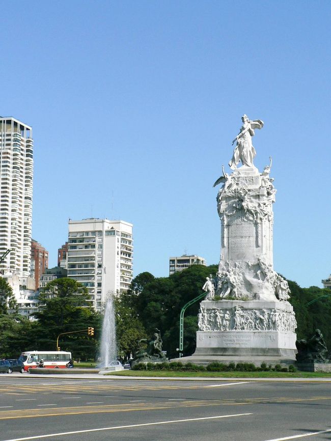 ５月革命記念碑。<br /><br />