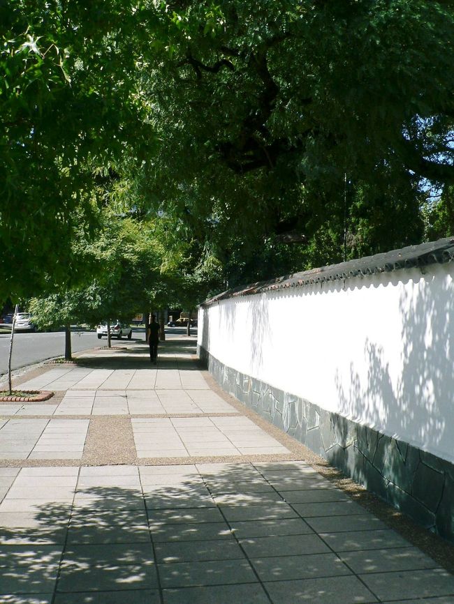 日本庭園の外塀。