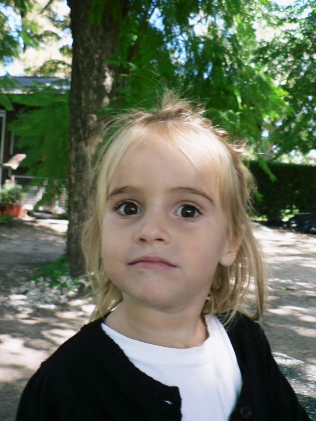 日本庭園で出会った少女。<br />