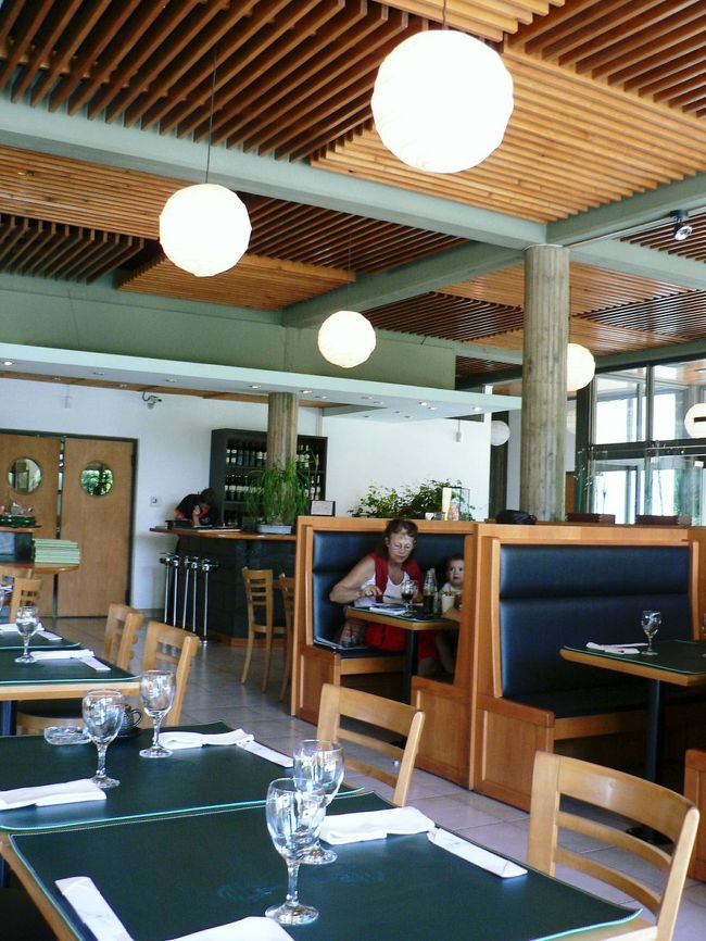 日本庭園の和食レストラン。