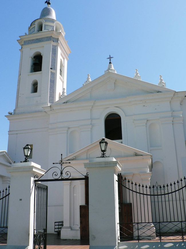 聖母ピラール聖堂。