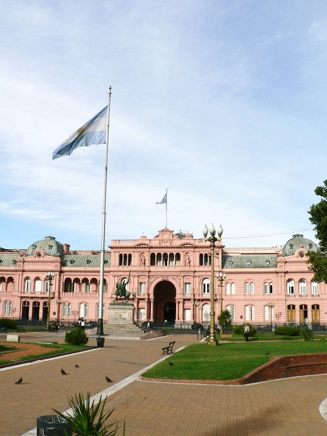 ５月広場に面する大統領府。<br /><br />