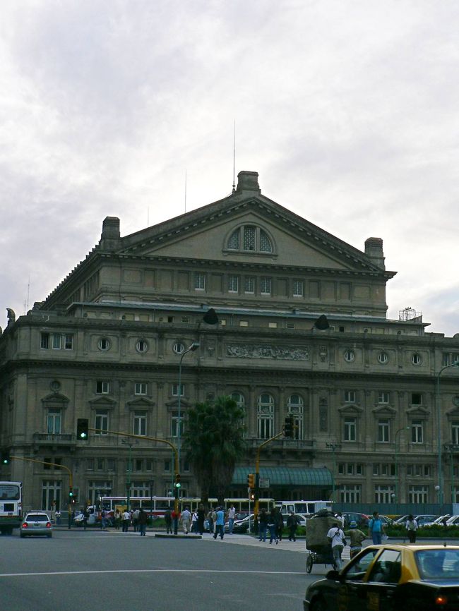 コロン劇場。<br /><br />