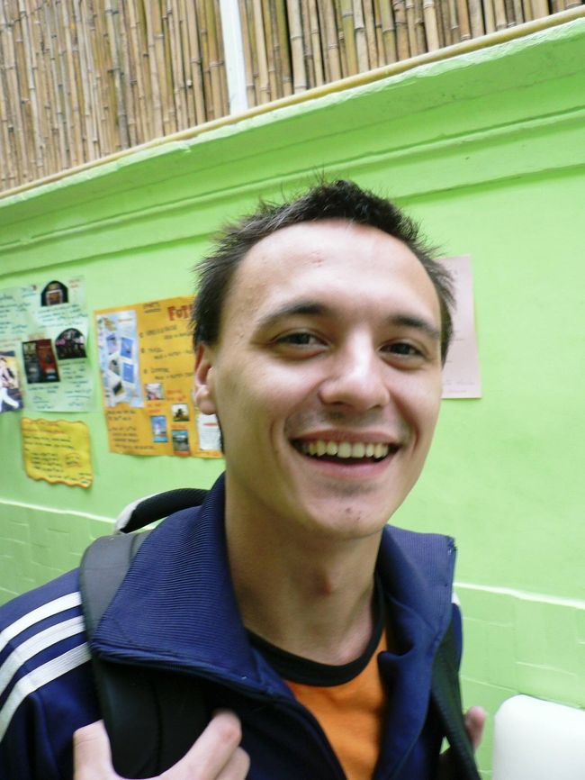 ホステルのスタッフ。<br />