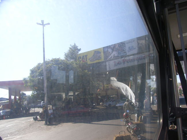 途中、間違えてパラグアイに入国（汗）<br />ホント、焦ったw