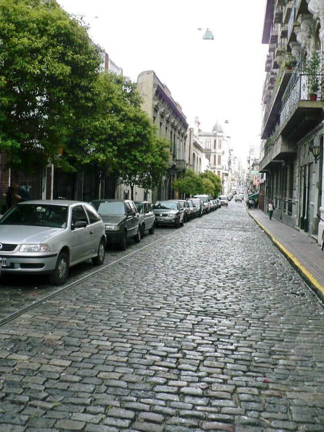 サン・テルモ地区の石畳。<br /><br />