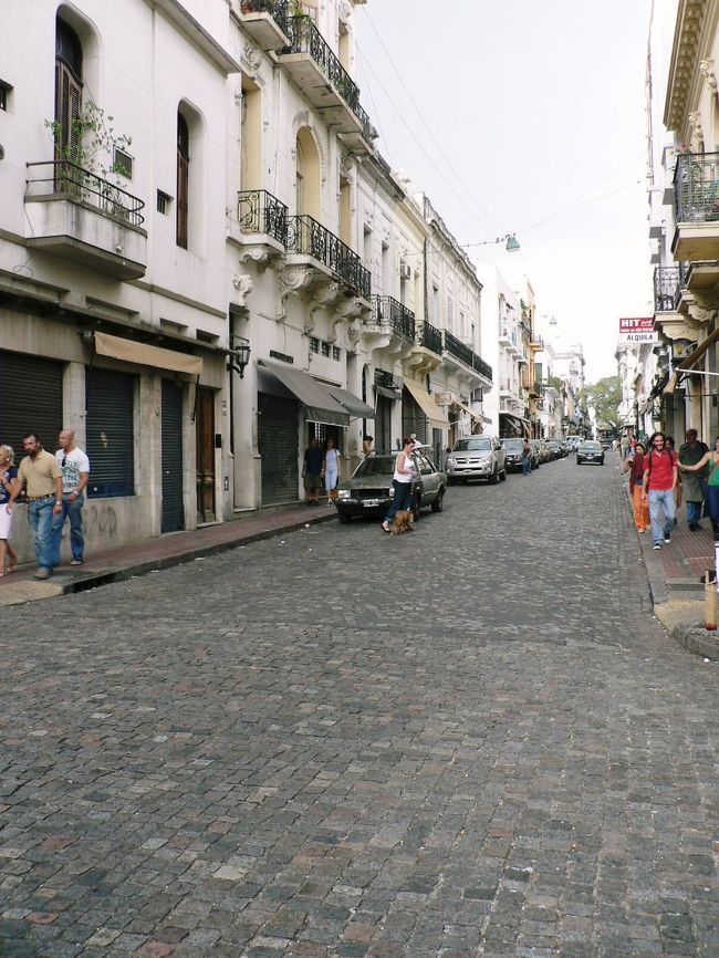 サン・テルモ地区の石畳。<br /><br />