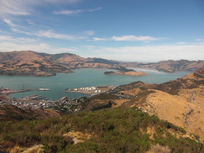 クライスト・チャーチゴンドラ<br />で頂上からリトルトン方面を