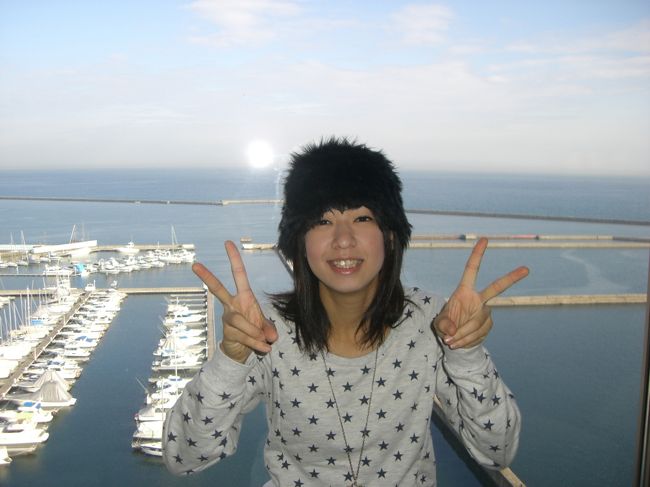 小樽港を背景に♪
