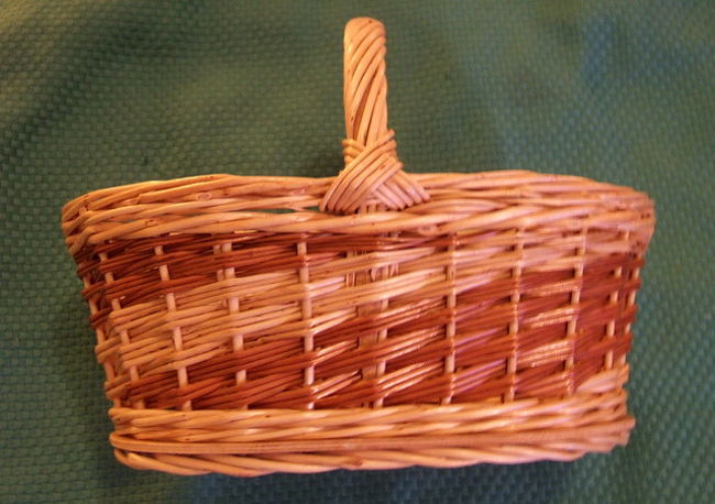 市場で買った、バスケット。<br />最近はフィンランド産じゃなく、<br />リトアニアとかで作られているのも多い。