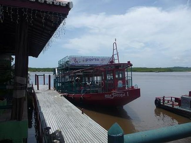 次の日はアハイヤウ・ダジューダへ。<br />渡し舟に乗って、プラニェム川を渡る。<br />