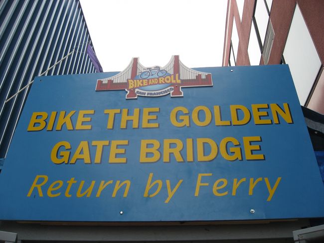 この日のメインは食い倒れではなく、自転車をレンタルしてゴールデンゲートブリッジを渡るという壮大なプラン！！<br />フィッシャーマンズワーフ周辺はレンタル自転車屋さんがたくさんあります。<br />通常の日であれば、ゴールデンゲートブリッジを渡りサウサリートまで行き、フェリーで戻ってくるというプランなのですが、この日は元旦のため、自力で戻るプランとなりました。