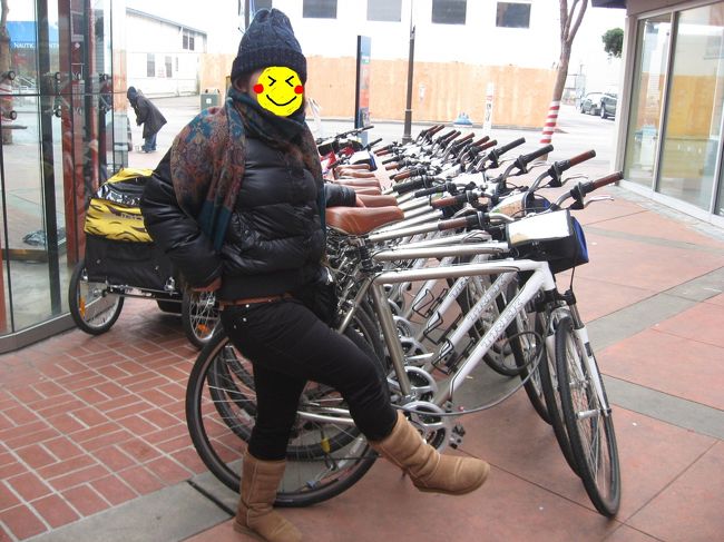 サドルの位置がとっても高い。<br />こんなの乗れな〜いと思っていたら…