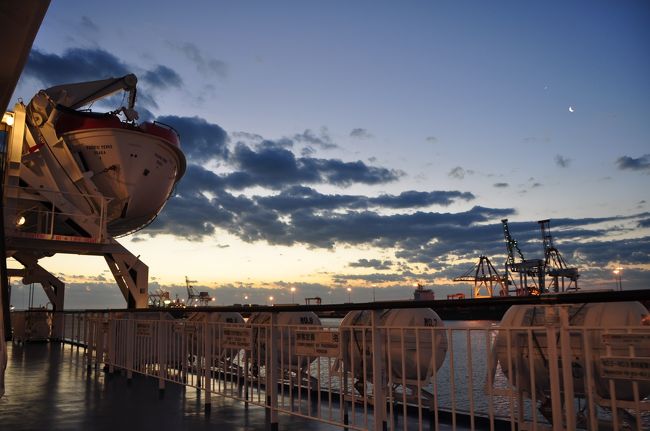 １月３１日１８；００フリーマントル出航