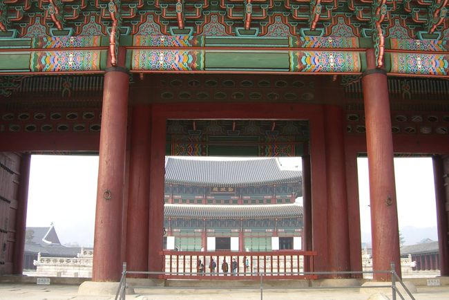 一応は歴史遺産も見ようと。<br /><br />でも、結局ここが最初で最後。<br /><br />私達には向かないねってことで、暴飲暴食に走りました。