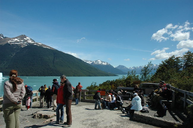 展望台の右奥には４日前に来たロス・テンパノス水道