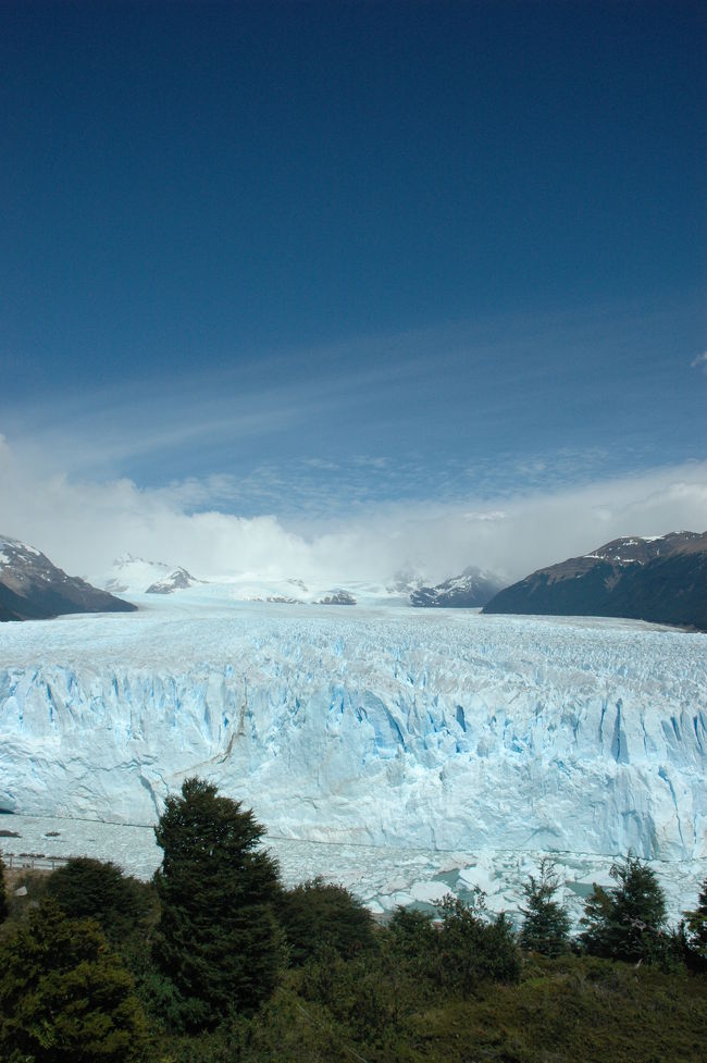 氷河の奥も晴れてきました。