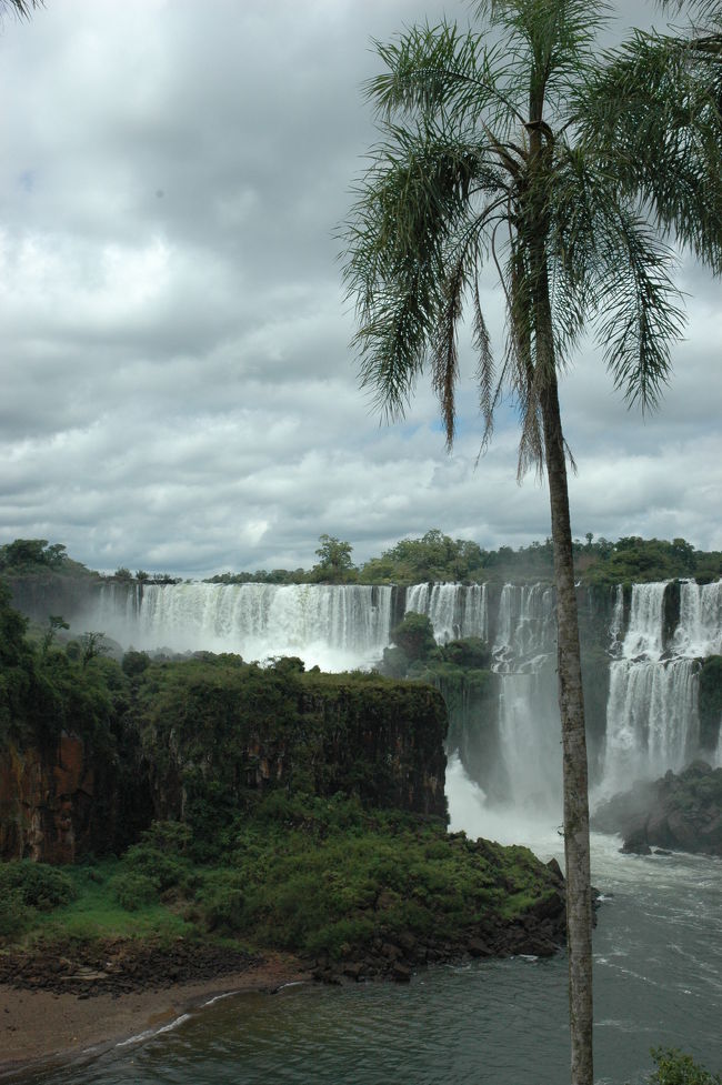 Salto San Martin（左側）