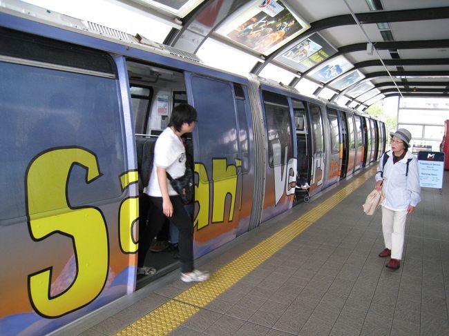 モノレールに乗って市街散策