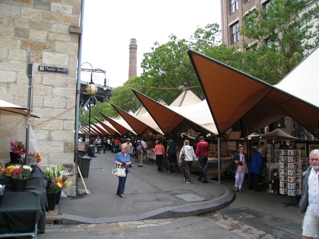 ポートサイドの朝市