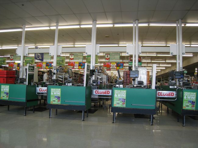 スーパーストア