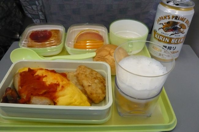 すぐさま朝食、<br /><br />４日間の台北でしたが、人々の親切な事。地図を片手にしていると、何処か探してるの？　日本語読みで地名を読んでいたら、台湾ではこんな風に読むとか、馬階記念病院での小母さんといい、とにかく親切な方がかり、　ありがとう　台北の皆さん。　謝謝！