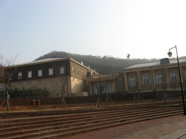 １１／２５　京義道・坡州にある英語村。