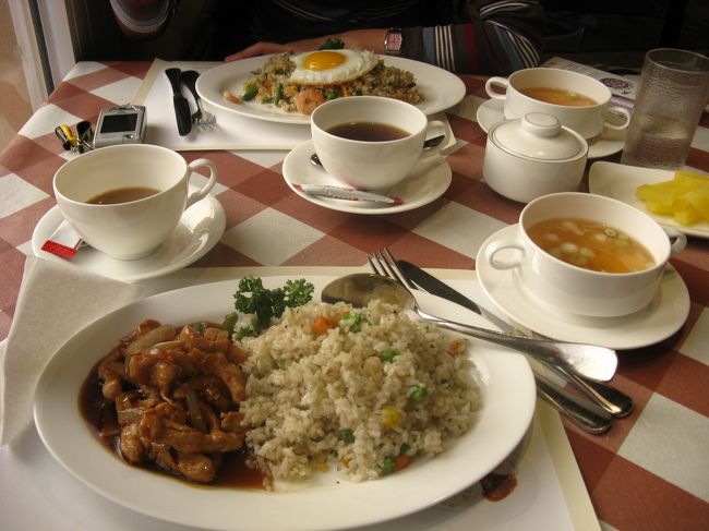 １１／２５　京義道・坡州にある英語村。　遅めの昼食。。。