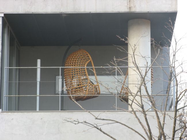 １１／２５　京義道・坡州にある英語村の向かいの道路を挟んで侵入...<br />もしかして...　ここがヘイリ？？？<br />