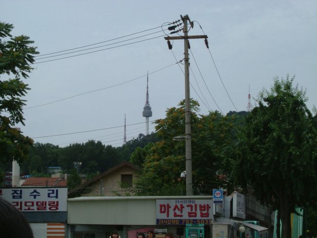 ７／１５　友達の住む　漢南から見たソウルタワー