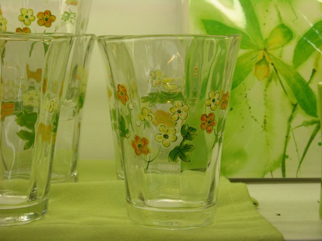 11/2...<br />京義道・坡州（パジュ）プロバンス...<br />このグラスのステンシル...　かわいい！