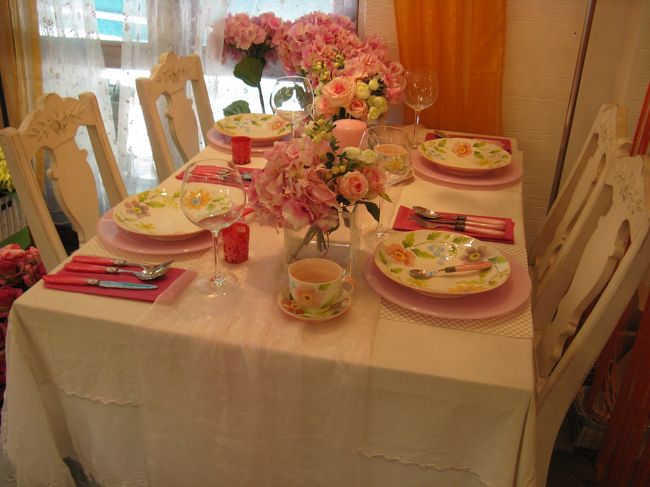 11/2...<br />京義道・坡州（パジュ）プロバンス...<br />プロバンス内にある『リビングショップ』...<br />素敵でしょ〜？？？