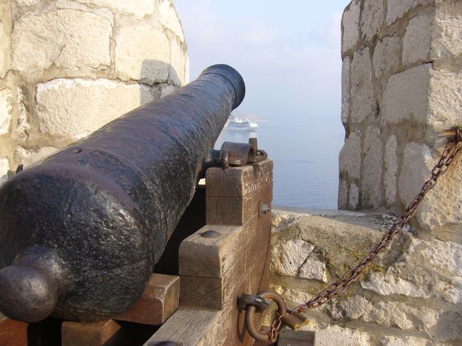 敵を撃退する為（？）に使ったのでしょうか・・？