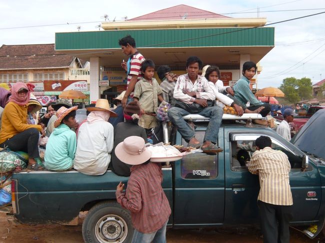 こっちは、もっと人が乗ってます。 