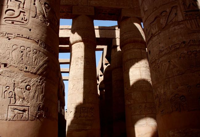 カルナック神殿は、エジプト最大の神殿なのです。<br /><br />と、今知りました。
