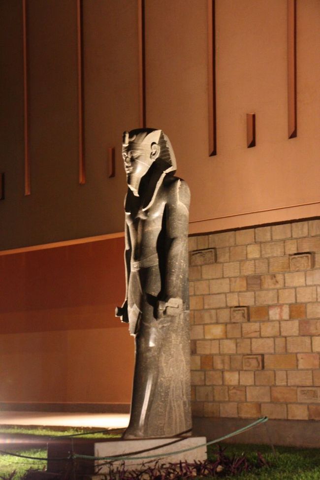 ルクソール博物館♪<br /><br />まるで“美術館”のよう。