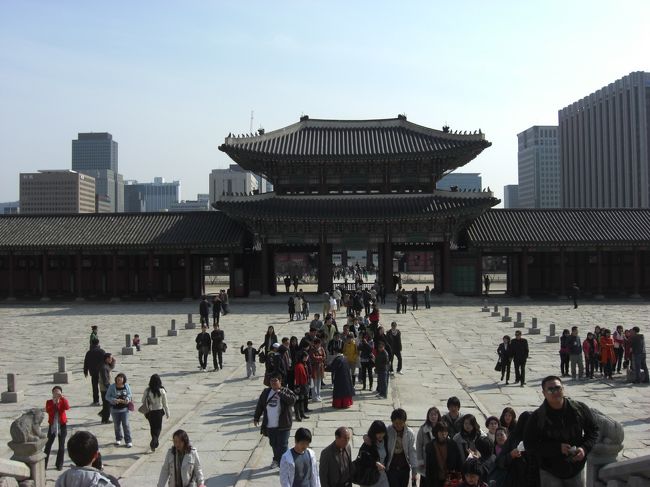 今日は日曜日というだけ人がすごい！！！<br />