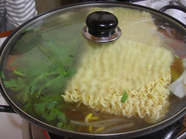 これ！！<br />ですがまだ煮ている途中です(*^O^*)<br />