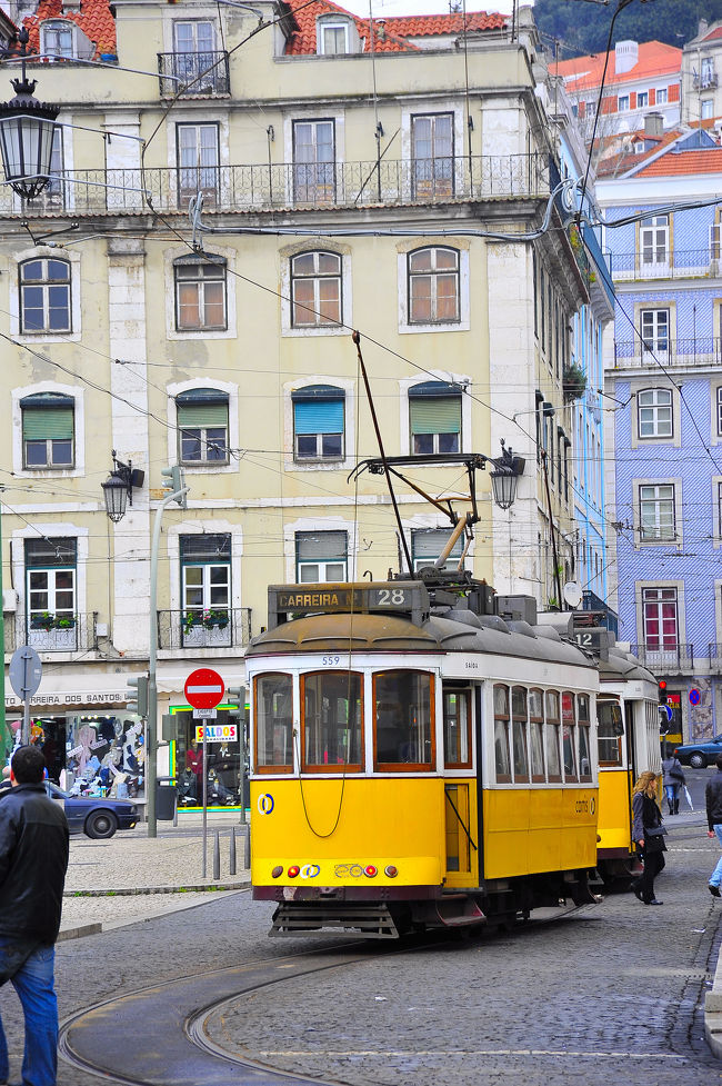 カイス・ド・ソドレ駅方面です。