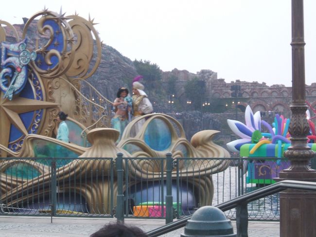 　アラジン＆ジャスミンも登場です。