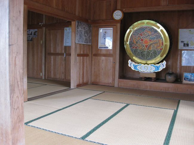 誰もいませんが、勝手に上がって寝転がってもいいんでしょうか。