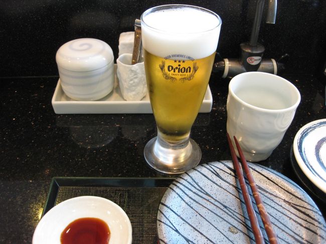 今回の旅行ではたくさんカフェに行くためにペットボトルの飲料を一度も買わなかったため、朝からカフェに出会えず乾ききったのどにオリオンの生ビールがとっても美味しかったです！￥390<br /><br />