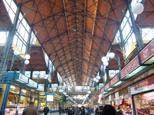 中央市場<br /><br />ここから自由行動になりました。<br />