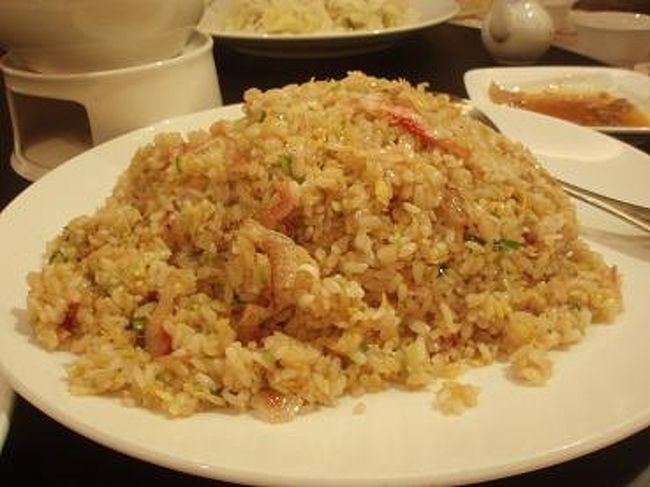 チャーハンも出てきて、パラッとしてて美味しい♪