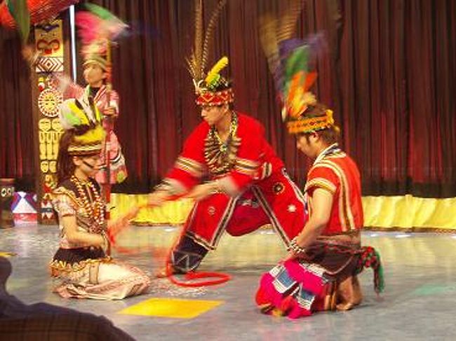 踊ったり、回ったり見ていて楽しかったですよ〜♪