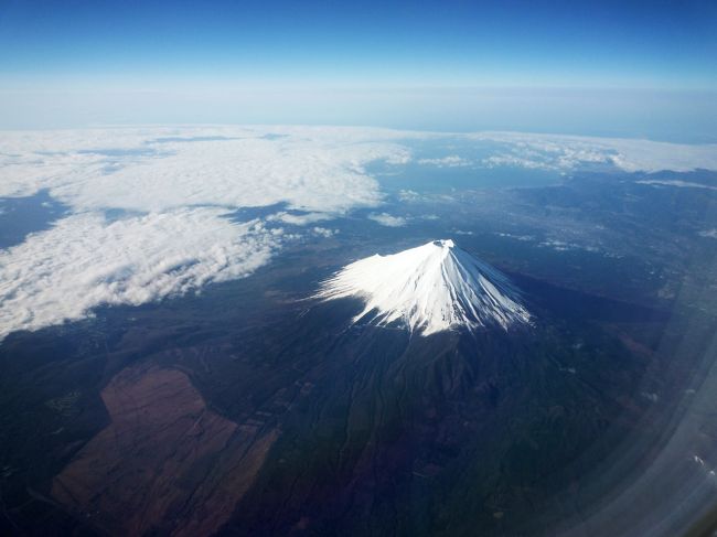 富士山，羽田大分線より少し北を通るので，見やすい．
