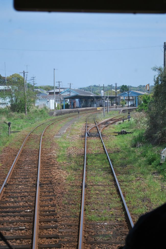 たびら平戸口駅が見えてきた．