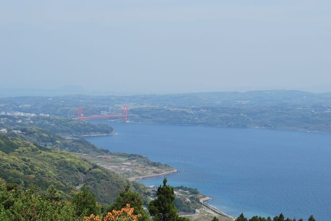まず川内峠の展望台に．平戸大橋を望む